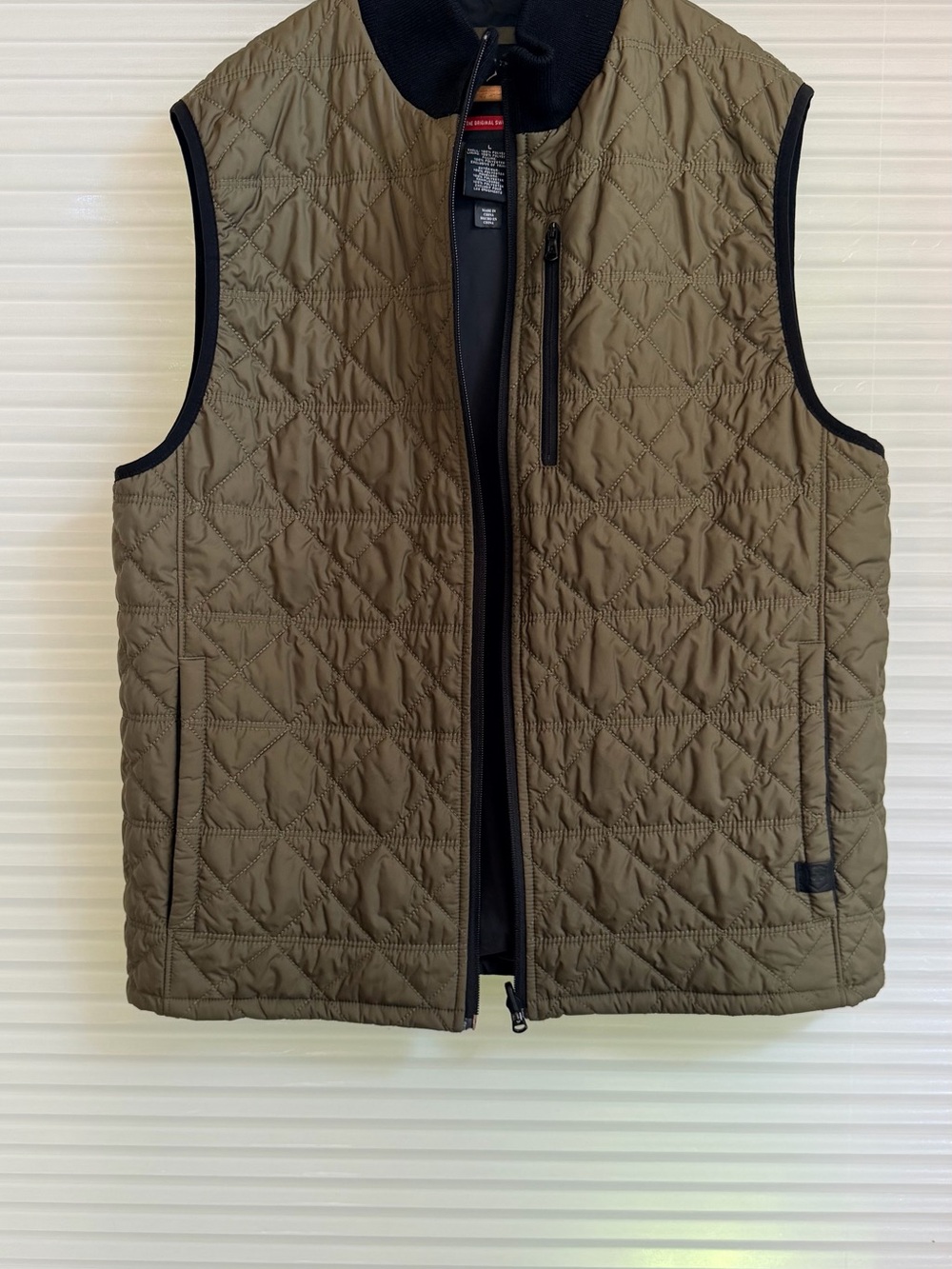 Victorinox Quilted Vest in Olive